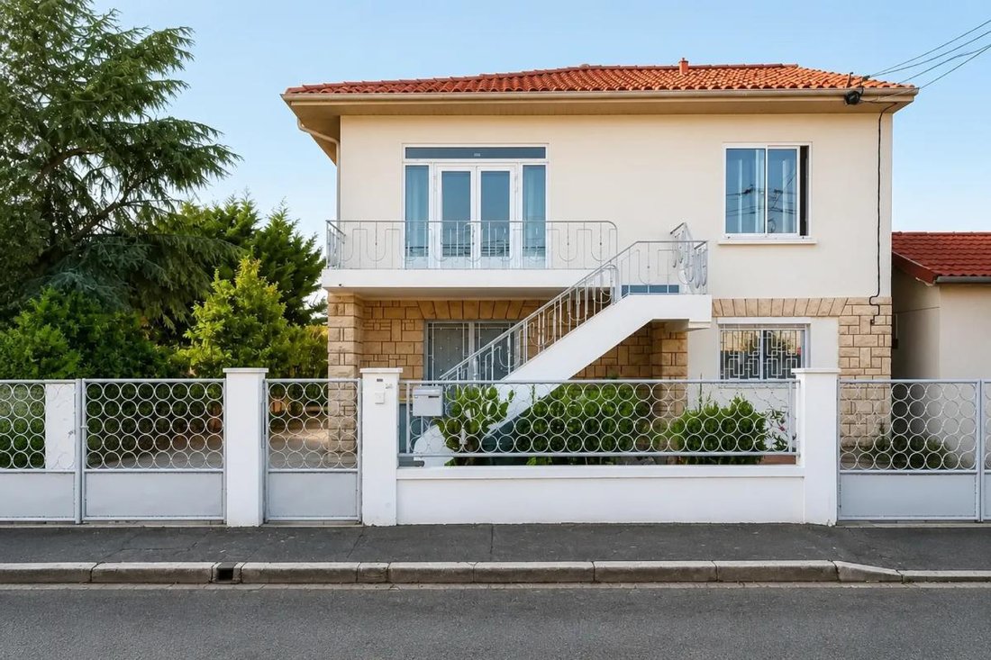 Casa en Talence, Nueva Aquitania, Francia 1 - 19208022