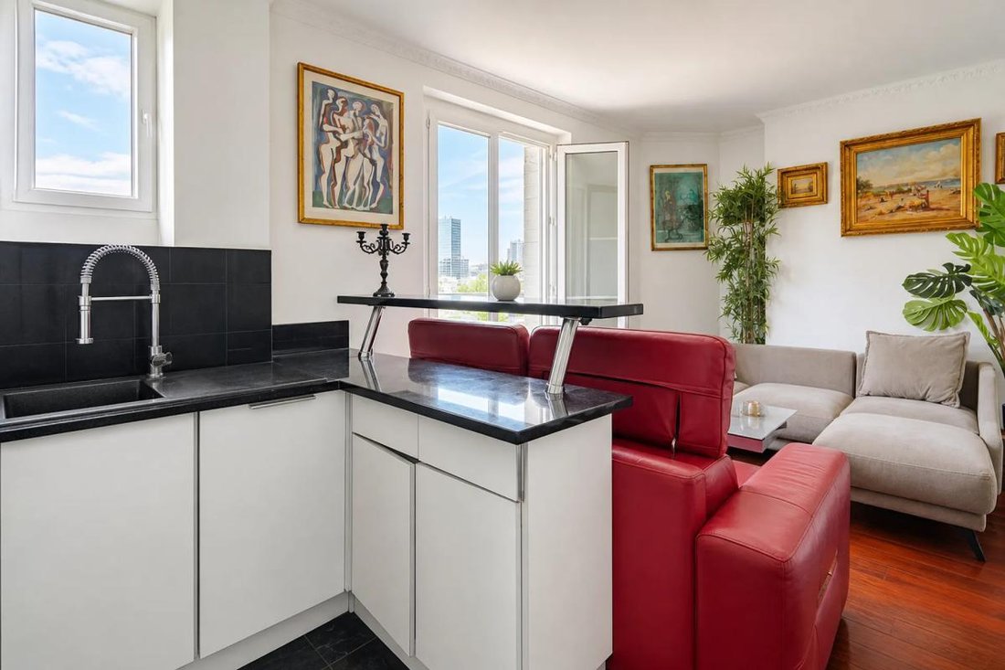 Apartment in Muette Sud, Paris 16e Arrondissement, Paris 2 - 19208394