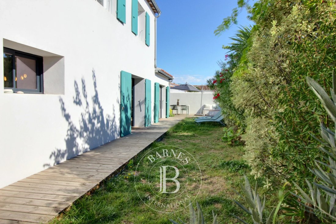 Casa en La Couarde-sur-Mer, Nueva Aquitania, Francia 1 - 19207099