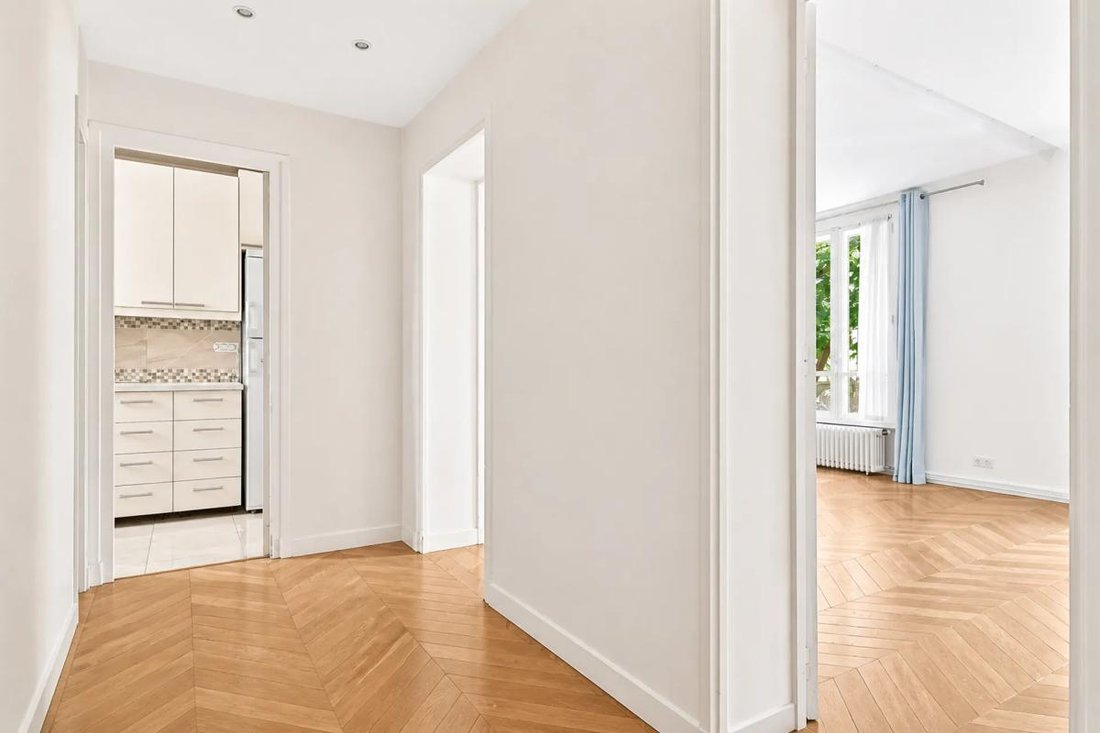 Apartment in Muette Sud, Paris 16e Arrondissement, Paris 4 - 19207976