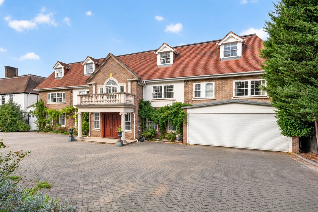 Casa in Piccolo West Hatch, Chigwell, Inghilterra 2 - 19206607