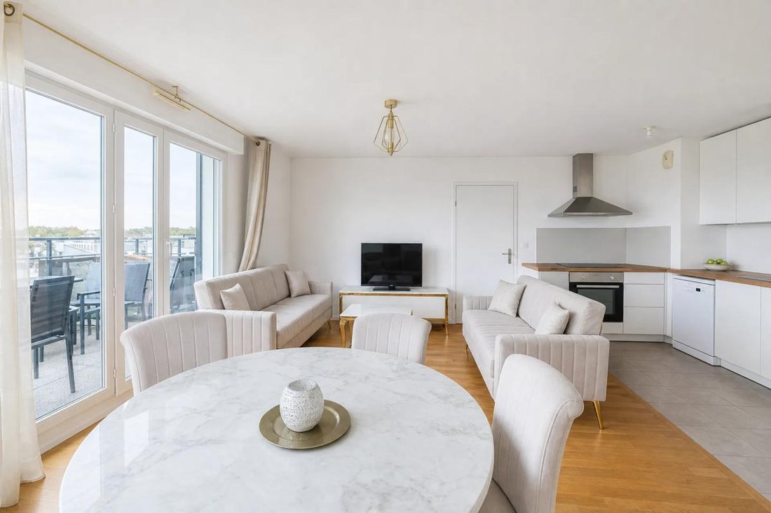 Apartment in Houssières, Châtenay-Malabry, France 4 - 19208176
