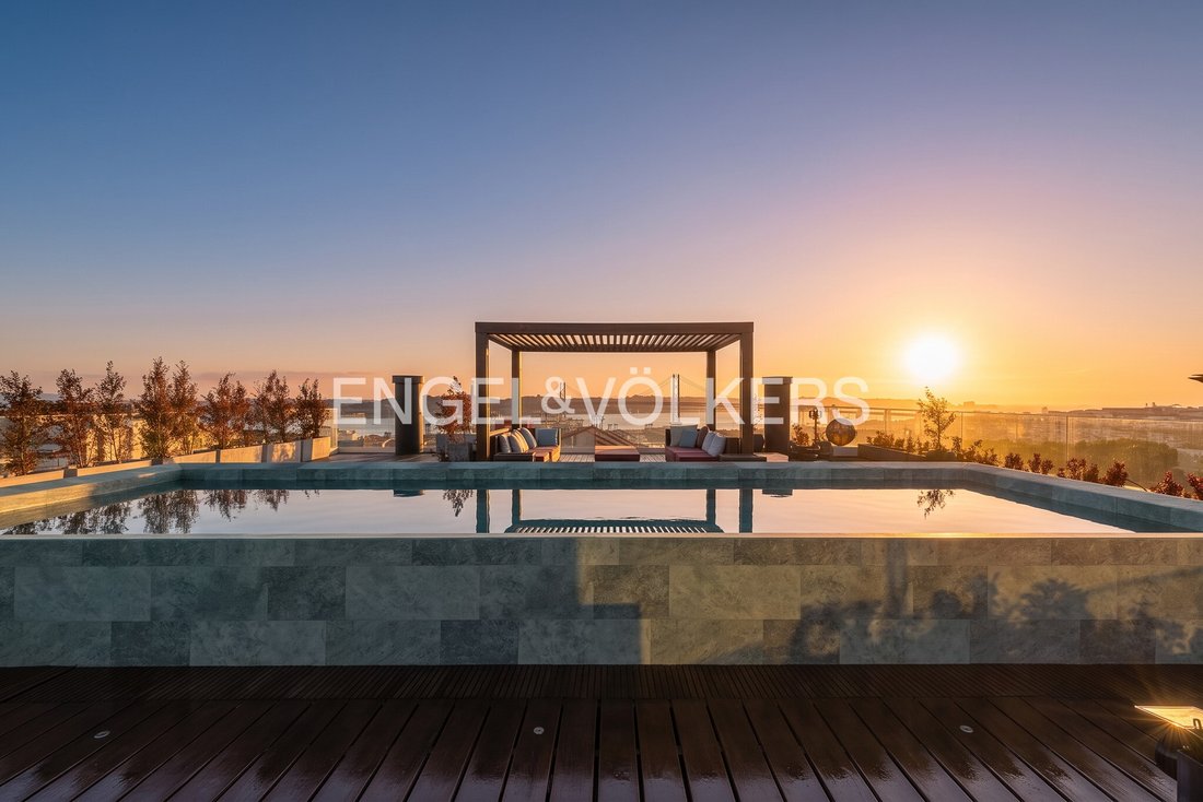 Penthouse in Estrela, Lisbon, Portugal 1 - 19207271