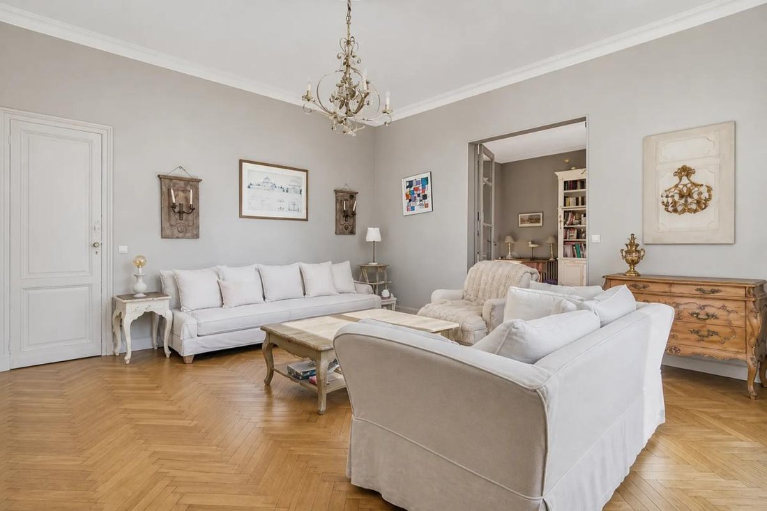 Casa en Cambes, Nueva Aquitania, Francia 1 - 19207692