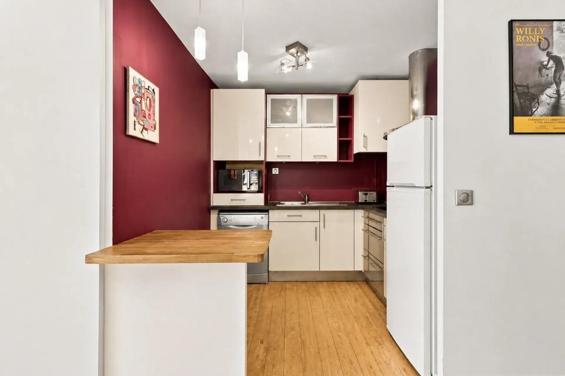 Apartment in Chateau d'Eau-Lancry, Paris 10e Arrondissement, Paris 1 - 19207162