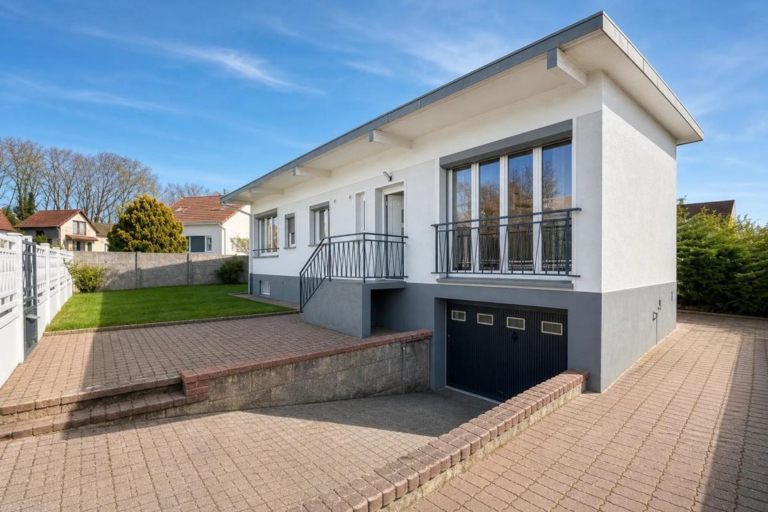 Haus in Mairie Rouxel-Sud Est, Pontault-Combault, Frankreich 1 - 19208738
