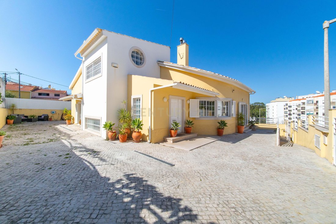 Villa en Agualva-Cacém, Distrito de Lisboa, Portugal 1 - 19206852