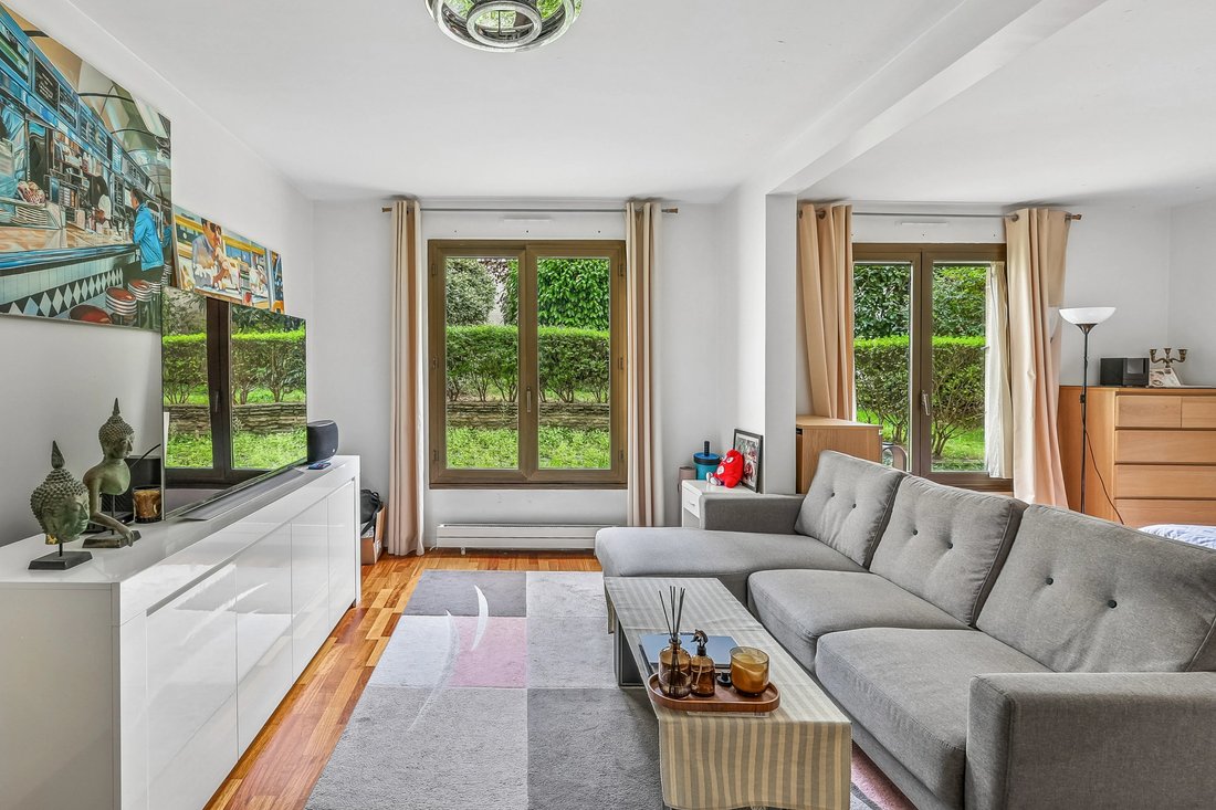 Apartment in Chaillot, Paris 16e Arrondissement, Paris 1 - 19207034
