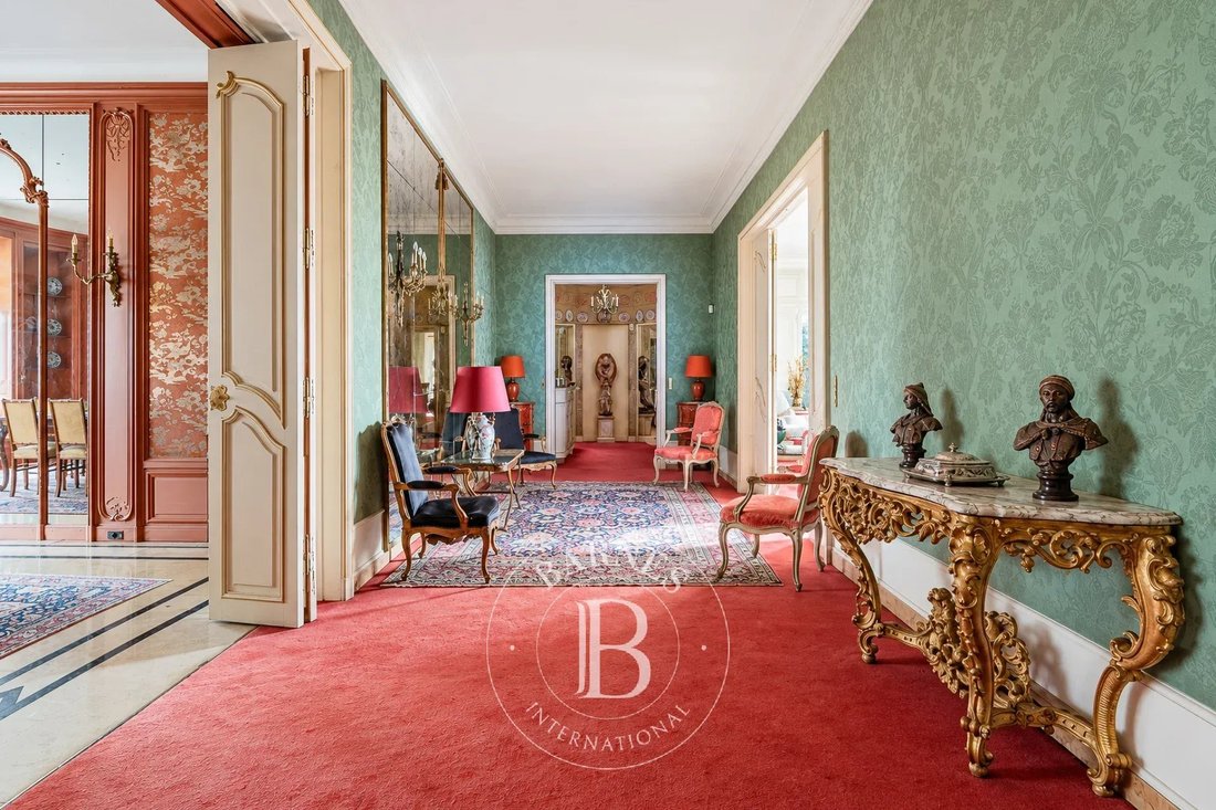 Apartment in Muette Nord, Paris 16e Arrondissement, Paris 4 - 19206754