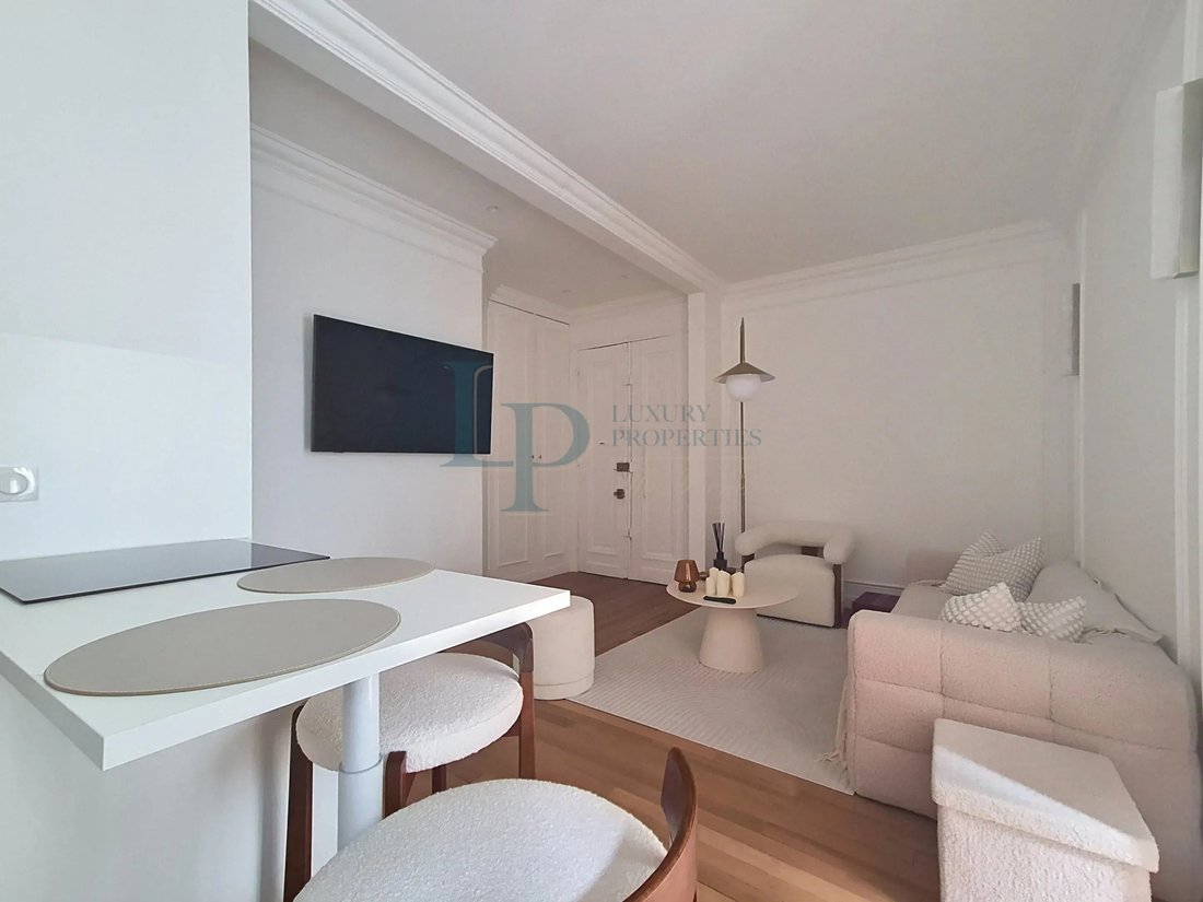 Apartment in Muette Nord, Paris 16e Arrondissement, Paris 5 - 19207106