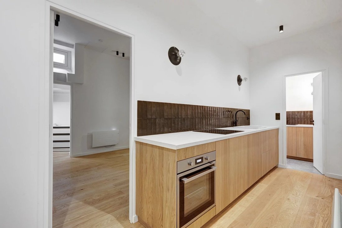Apartment in Elysées-Madeleine, Paris 8e Arrondissement, Paris 4 - 19207145