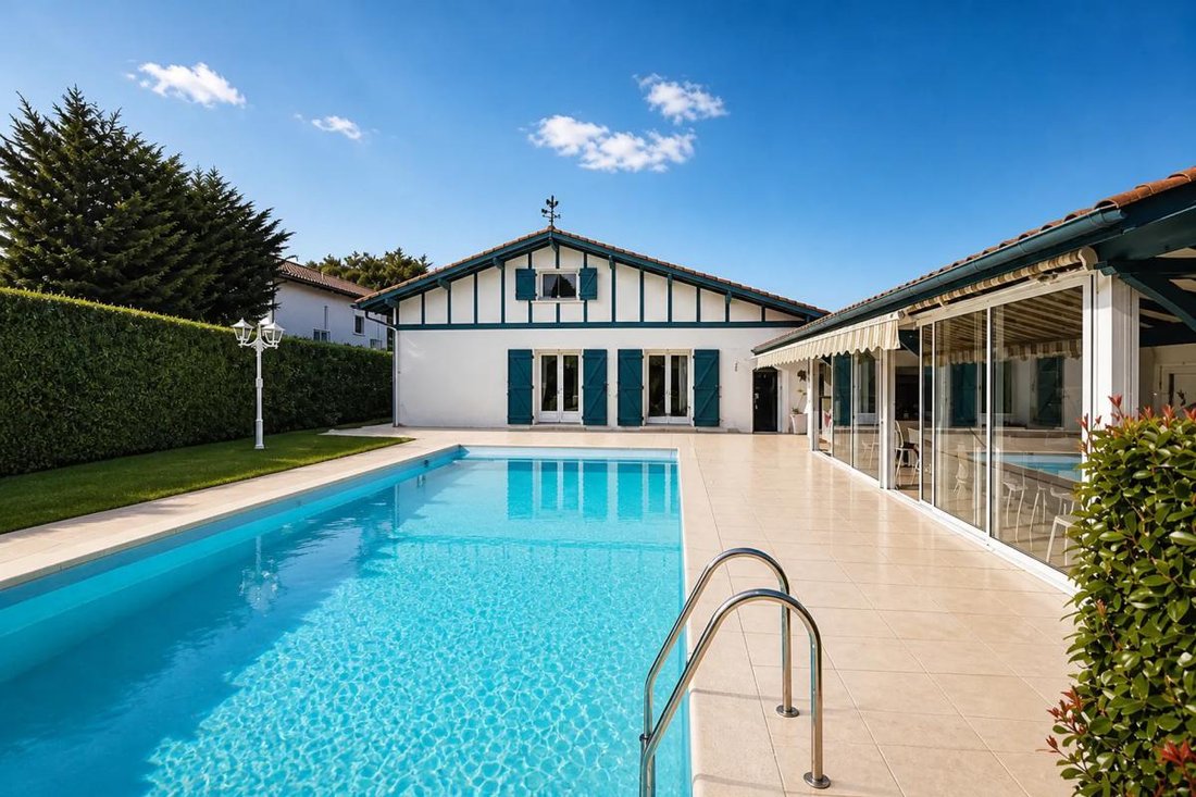 Casa en La Rochefoucauld-Aguilera, Biarritz, Francia 2 - 19207855