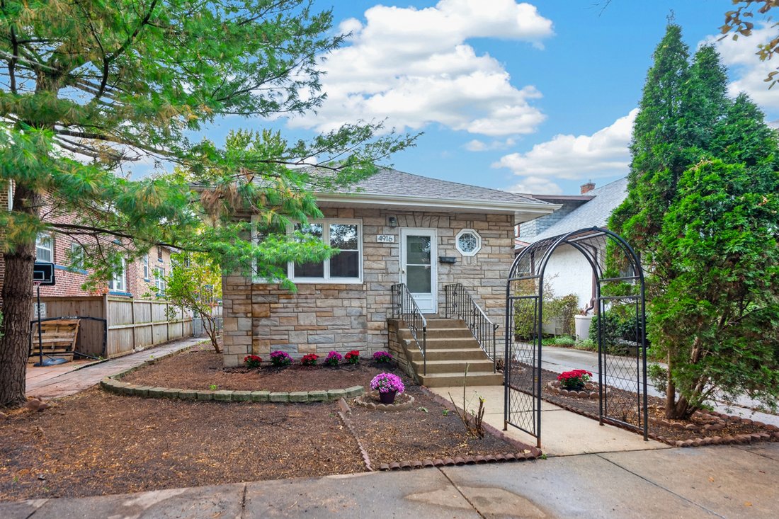 House in Chicago, Illinois, United States 1 - 19207477