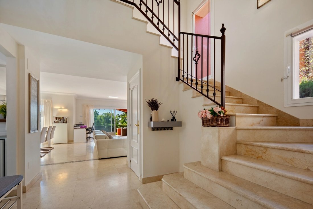 Stadthaus in Nueva Andalucía, Marbella, Spanien 5 - 19206839