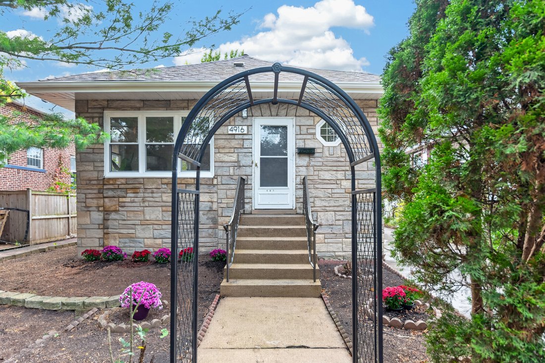 House in Chicago, Illinois, United States 2 - 19207477