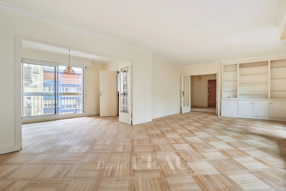 Apartment in Muette Nord, Paris 16e Arrondissement, Paris 1 - 19206882