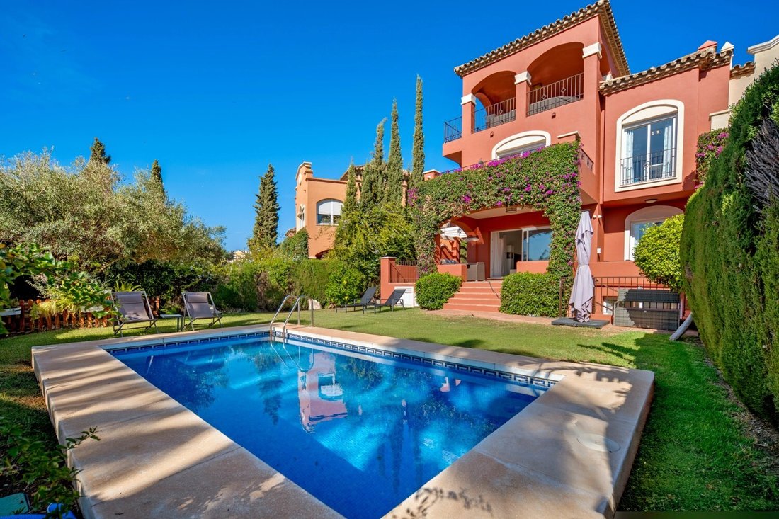 Stadthaus in Nueva Andalucía, Marbella, Spanien 1 - 19206839
