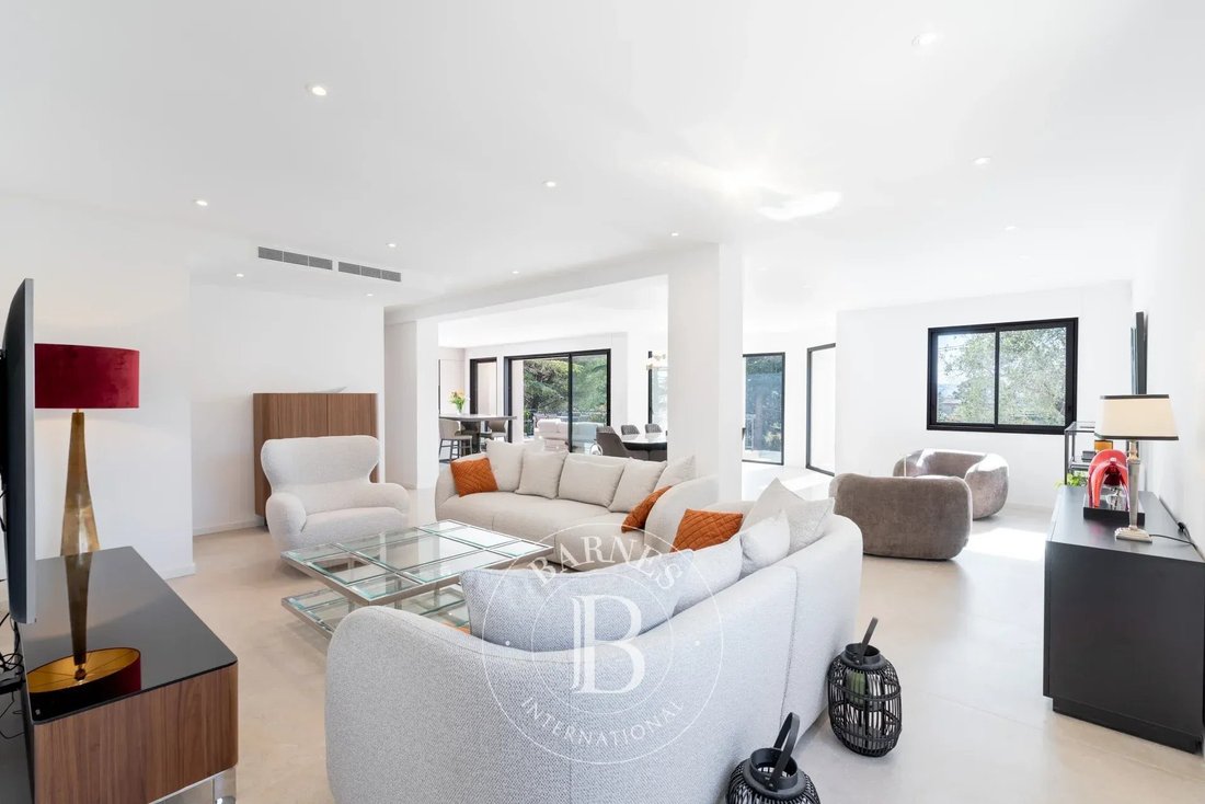Villa en Châteauneuf-Grasse, Provenza-Alpes-Costa Azul, Francia 4 - 19207126