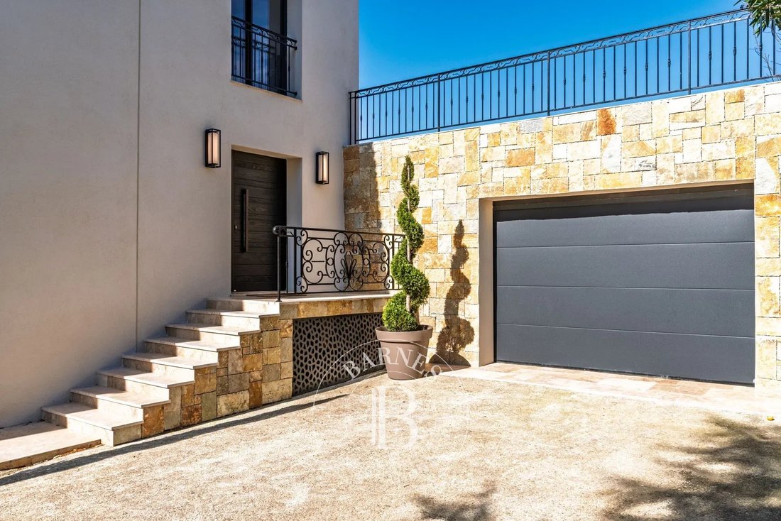 Villa en Châteauneuf-Grasse, Provenza-Alpes-Costa Azul, Francia 3 - 19207126