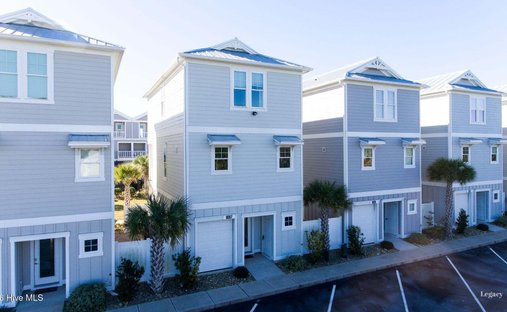 Townhouse in Emerald Isle, North Carolina, United States 1