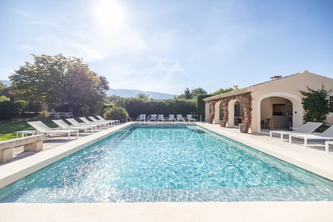 Domaine à Ménerbes, Provence-Alpes-Côte d'Azur, France 2 - 19206970