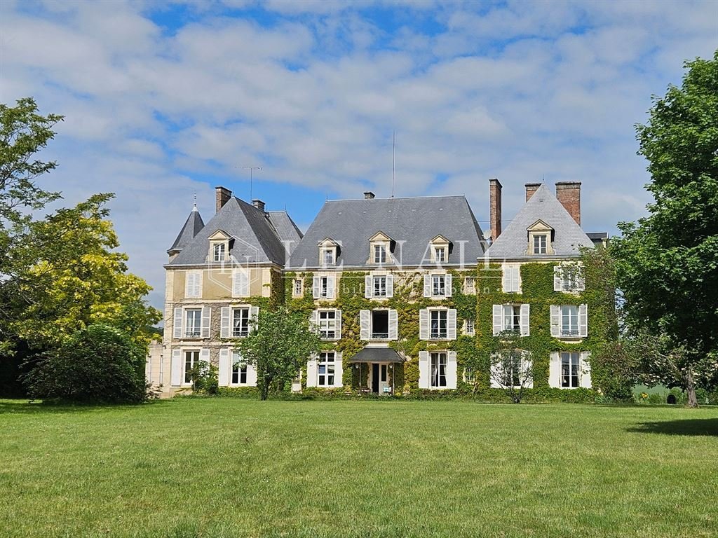 Schloss in Nord Ouest, La Ferté-Bernard, Frankreich 4 - 19211004