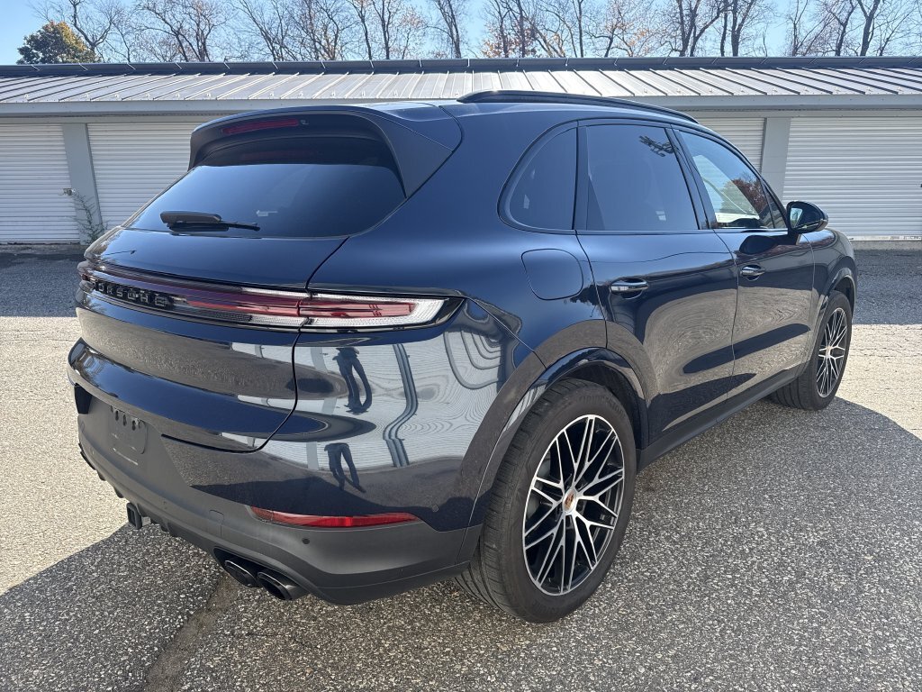 Suv in Stratham, NH, United States 5 - 19182273