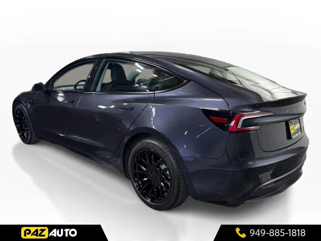 Sedan in Laguna Hills, CA, United States 3 - 19211289