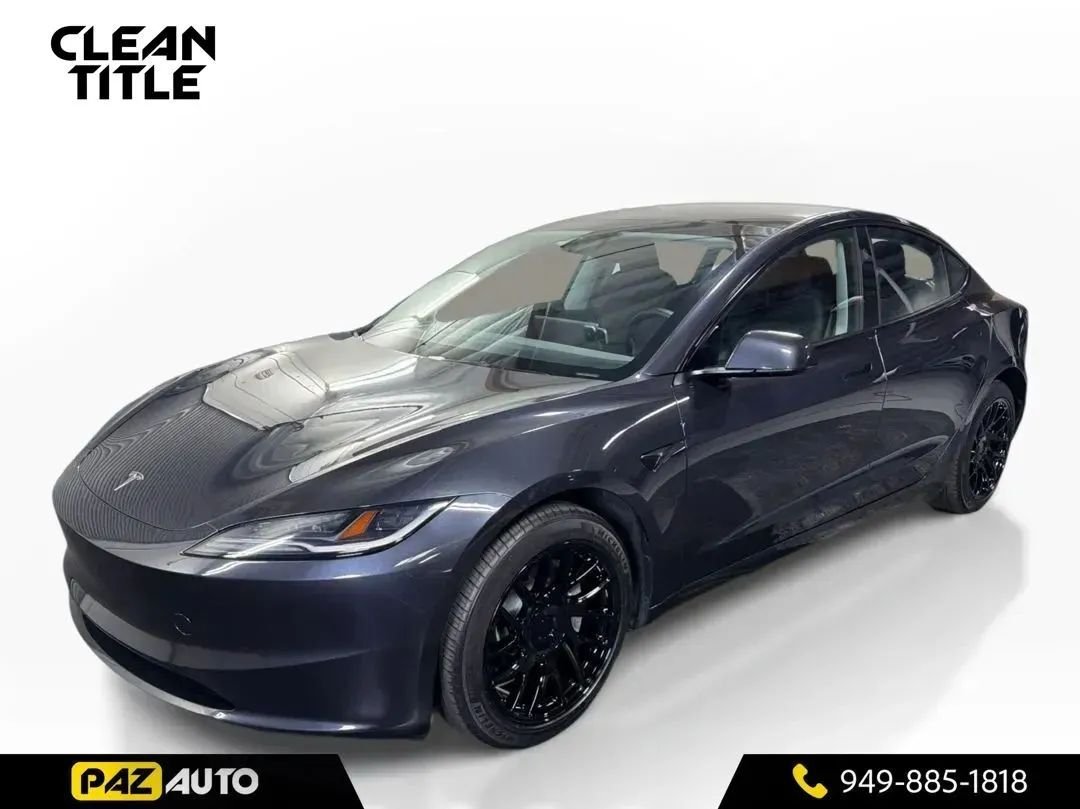 Sedan in Laguna Hills, CA, United States 1 - 19211289