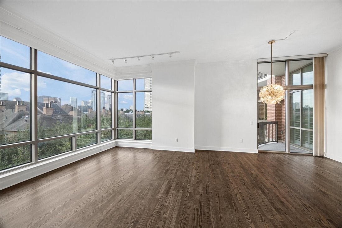 Condo in Houston, Texas, United States 4 - 19213056