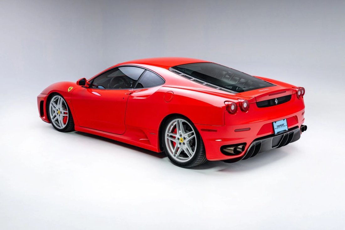 Coupe in Los Angeles, CA, United States 3 - 19211381
