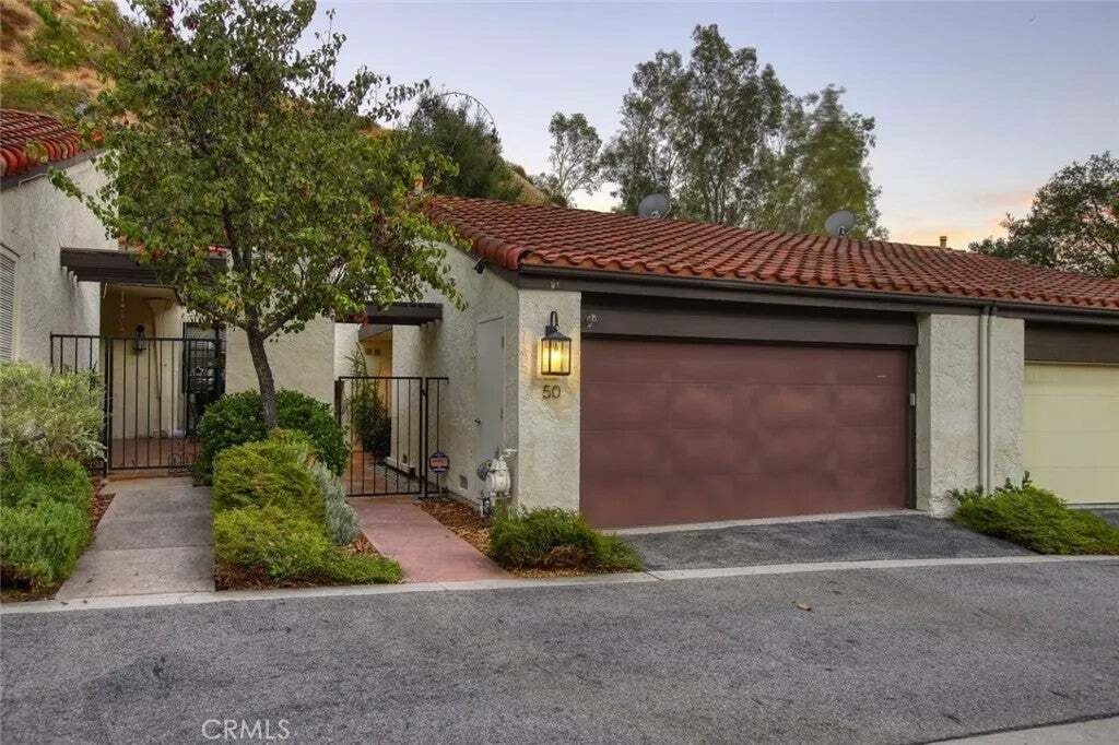 House in Glendale, California, United States 3 - 19210477