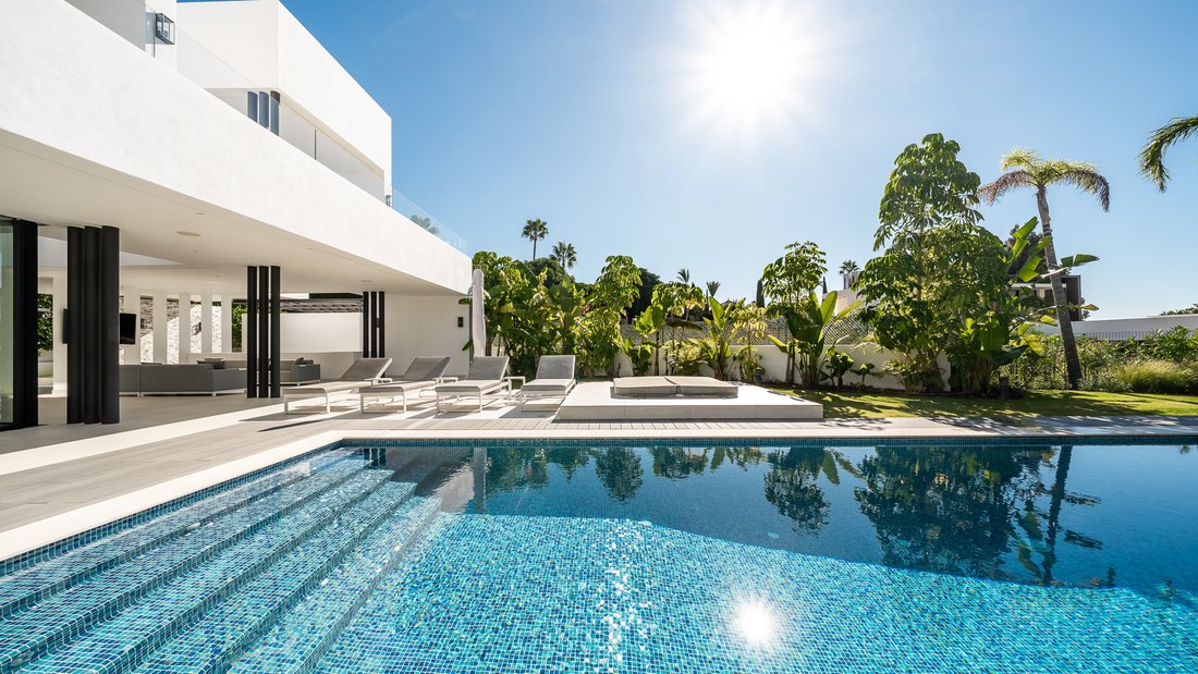 Villa in Golden Mile, Andalusia, Spain 2 - 19209657