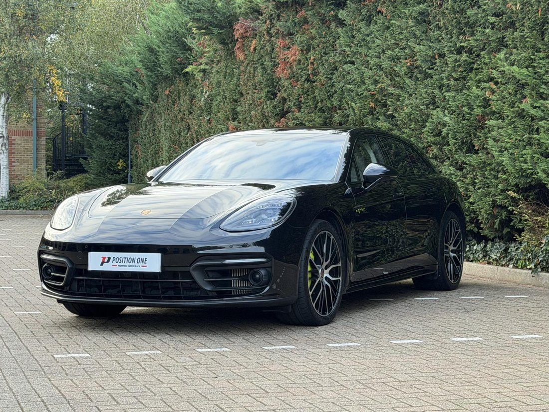Cabriolet in Leatherhead, United Kingdom 3 - 19209187