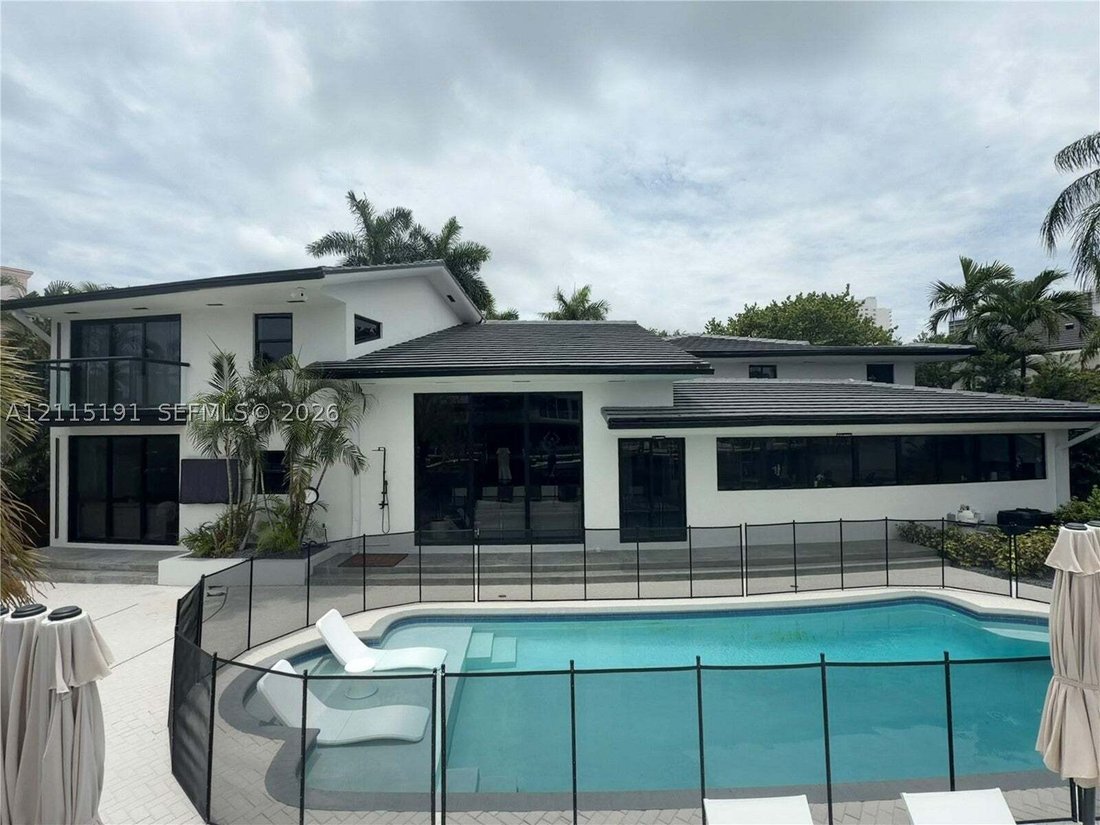 Maison à Golden Beach, Floride, États-Unis 1 - 19209877