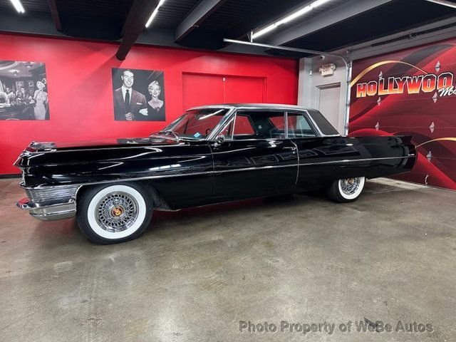 Cadillac Coupe DeVille in Calverton, NY, United States 1 - 19209904