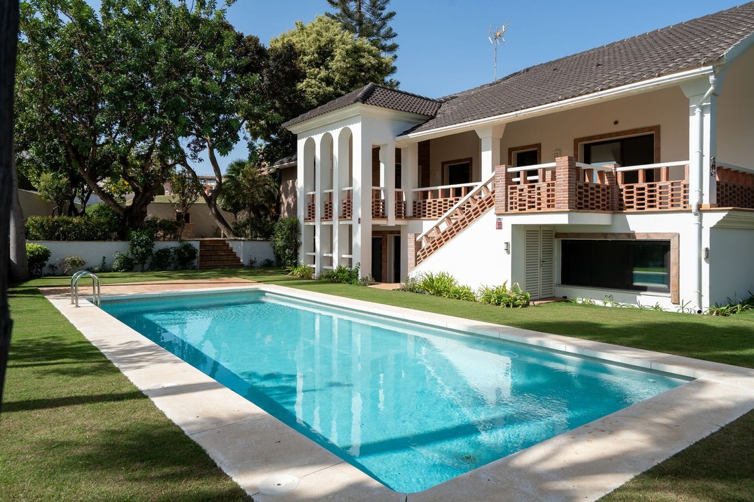 Villa in Bel-Air, Estepona, Andalusien 3 - 19213195