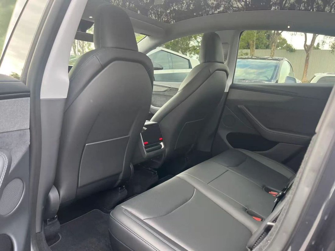 Suv in Costa Mesa, CA, United States 4 - 19211305