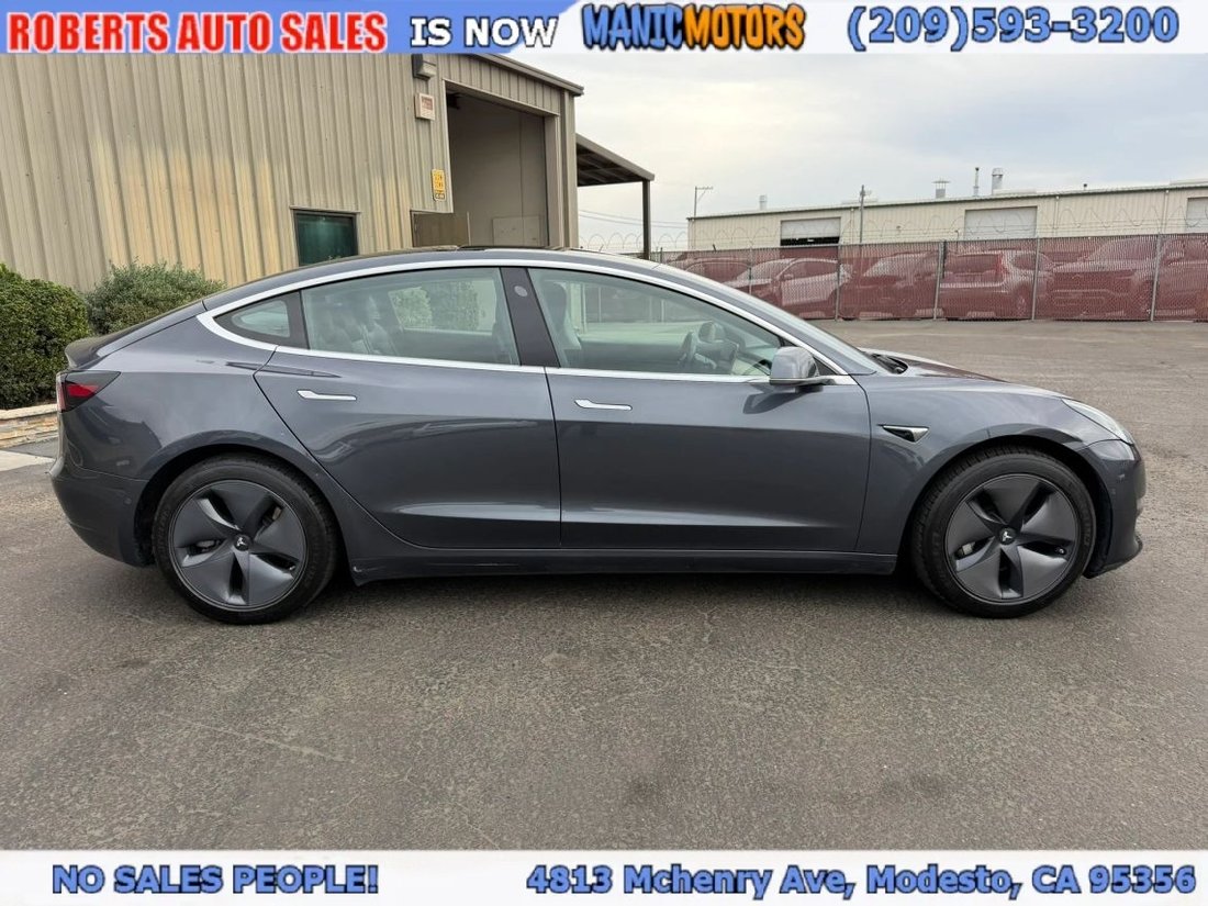 Sedan in Modesto, CA, United States 2 - 19213417