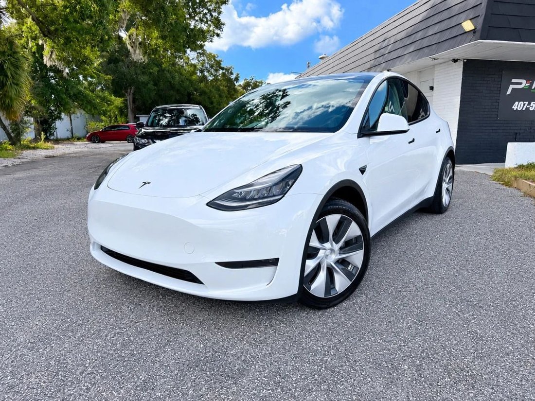 Suv in Kissimmee, FL, United States 1 - 19213490