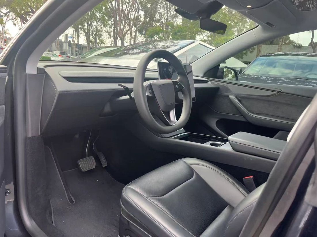 Suv in Costa Mesa, CA, United States 3 - 19211305