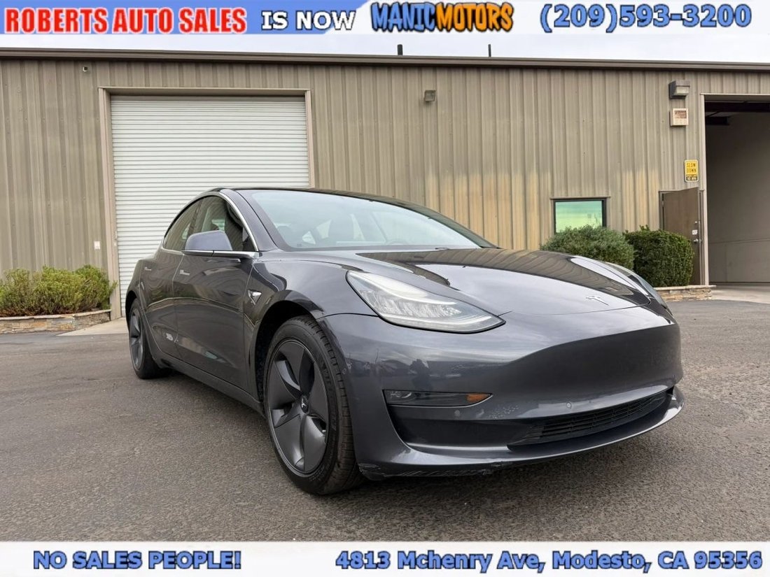 Sedan in Modesto, CA, United States 1 - 19213417