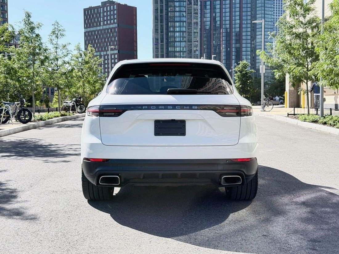 Suv in Brooklyn, NY, United States 5 - 19213424