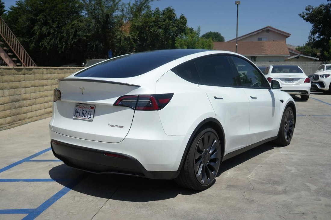 Suv in San Gabriel, CA, United States 5 - 19213468