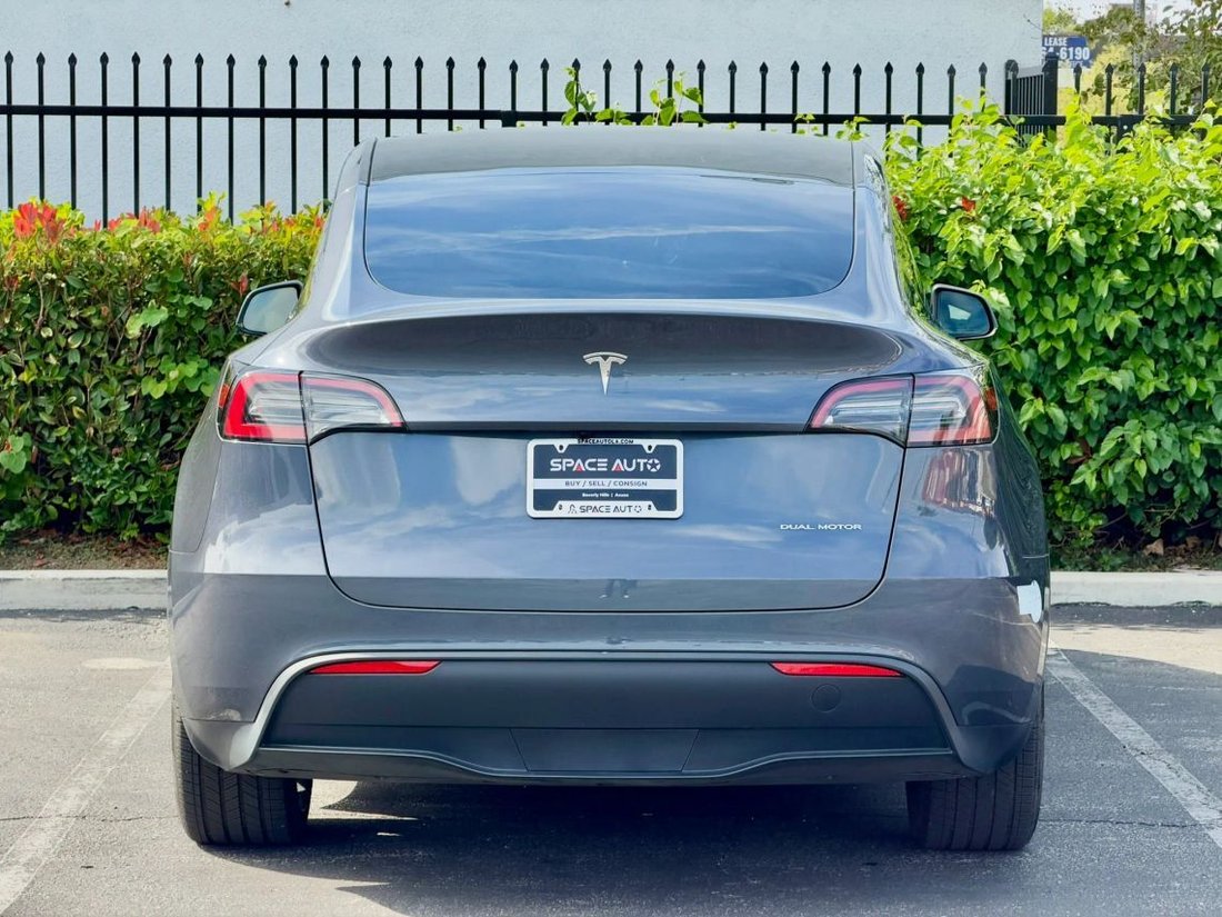 Suv in Azusa, CA, United States 5 - 19213407