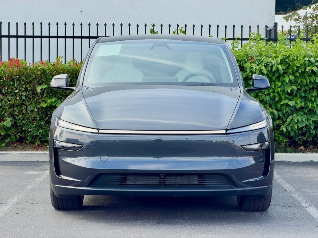 Suv in Azusa, CA, United States 3 - 19213412