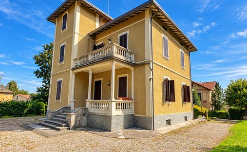 Villa a Velate - Sant'Ambrogio, Varese, Lombardia 1