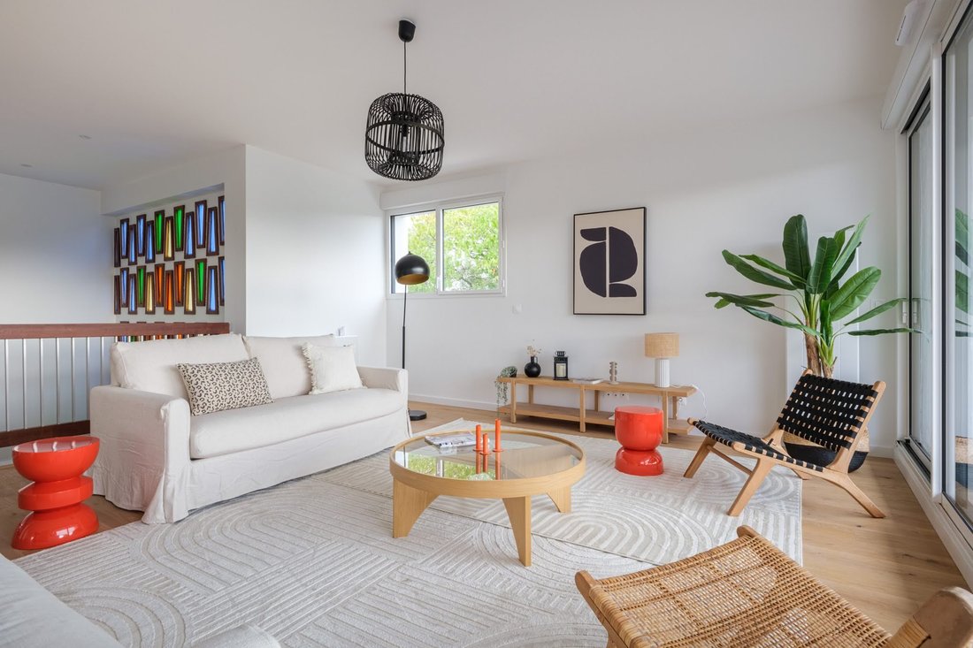 Apartment in Hôtel de Ville-Quinconce-Saint Seurin-Fondaudège, Bordeaux, France 1 - 19213674