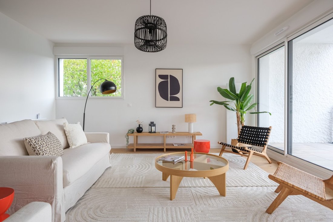 Apartment in Hôtel de Ville-Quinconce-Saint Seurin-Fondaudège, Bordeaux, France 2 - 19213674