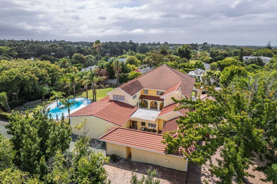 Maison à Constantia, Southern Suburbs, Le Cap 1 - 19215040
